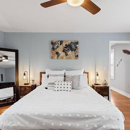 Boho Bungalow - Steps From Historic Downtown Apex Luaran gambar